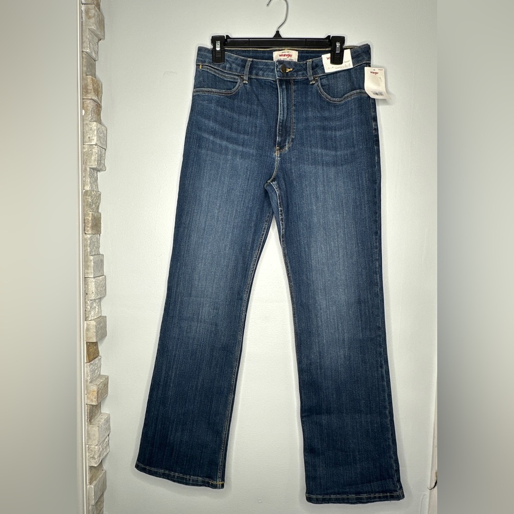 NWT Wrangler High Rise Bold Boot Jeans Women’s Size 10X30 Dark Wash